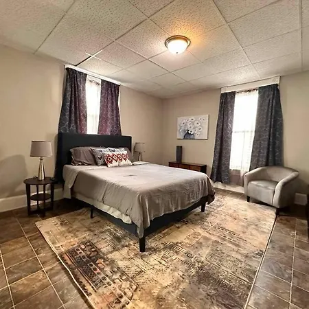Zen Haven 3- Close To Downtown Indianapolis- Queen Bed
